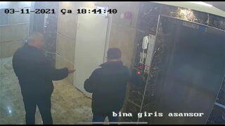 FETÖ'den ihraç eski binbaşılar, polisin arama yaptığı mahrem imamın evine gelince yakalandı