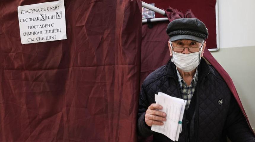 Bulgaristan seçimleri: Çifte vatandaş Türklerin çok yüksek katılımı neden tartışma konusu oldu?