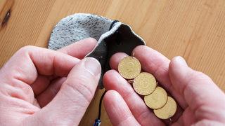 Altında son durum... Gram ve ons altın ne kadar oldu? Merkez'in faiz kararı sonrasında gram 900 lira oldu