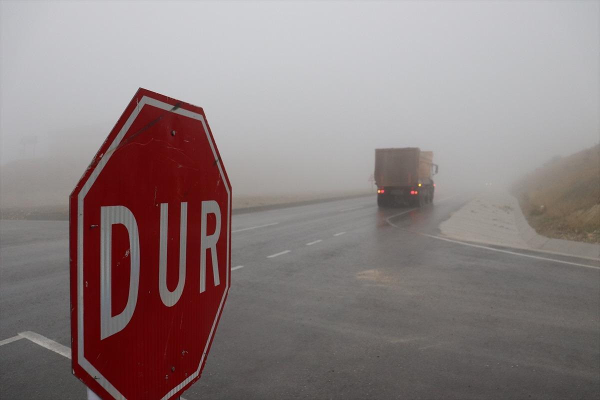 Hatay'da sis trafiği olumsuz etkiledi