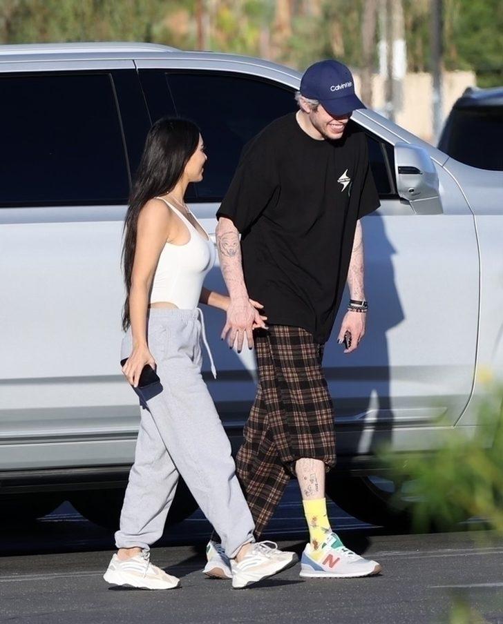 Kim Kardashian ile Pete Davidson aşkının ilk karesi! G3
