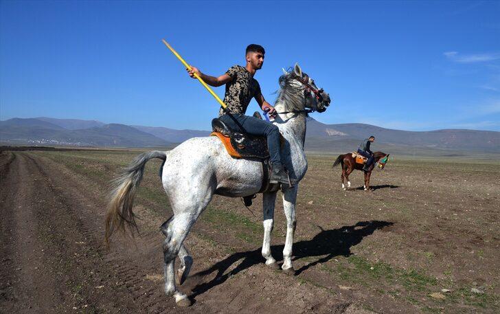 Ciritçiler karda oynayacakları turnuvalara dostluk maçlarıyla hazırlanıyor G4