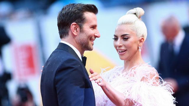 Bradley Cooper Lady Gaga ile hakkında çıkan aşk iddiaları hakkında ilk kez konuştu!