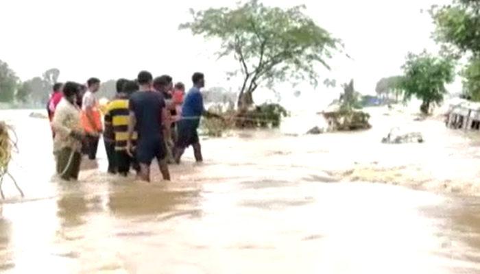 Hindistan'da sel felaketi! En az 35 ölü, 100’den fazla kayıp