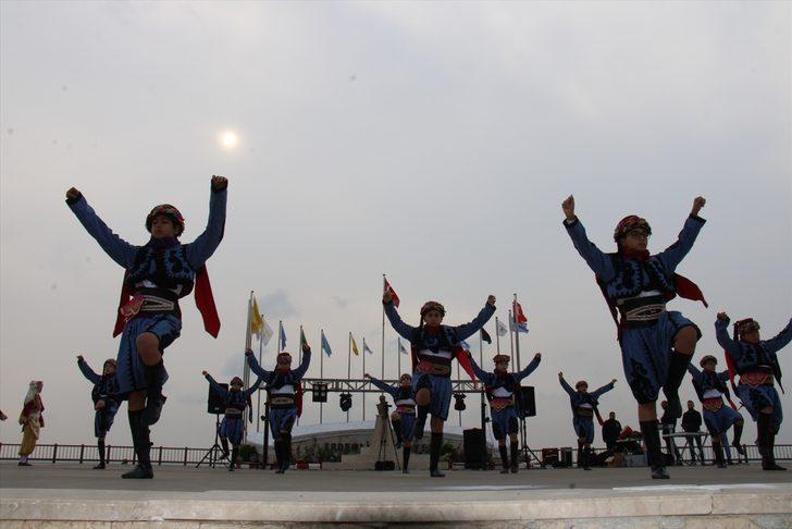 Mersin'de ilk kez düzenlenen "Akdeniz Çocuk Festivali" başladı G2