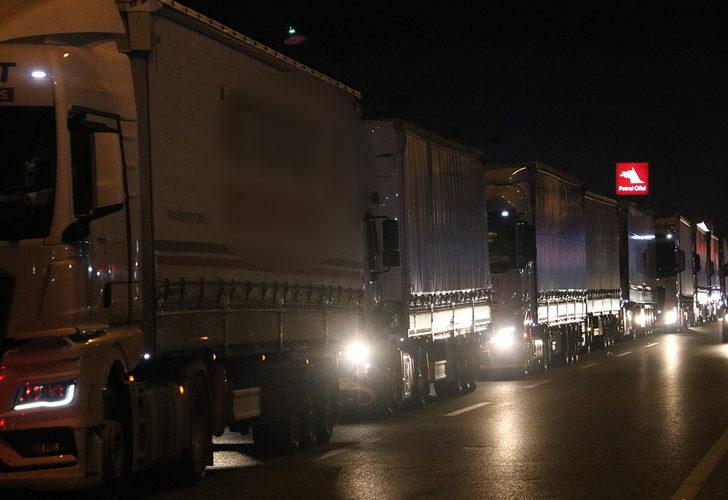 Yer: Kapıkule! 3 gündür bekliyorlar, TIR kuyruğu 11 kilometreyi buldu G5