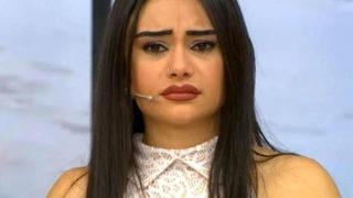 Naz Mila sınırları zorladı! İç gösteren elbisesiyle gecelerde