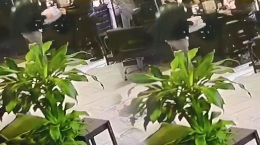 Sosyal medyadan sipariş verdi, paketi açınca şoke oldu