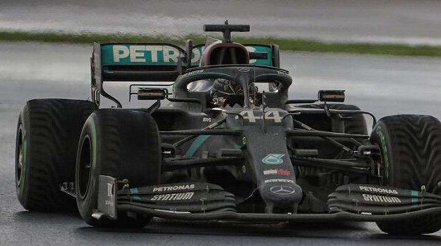 Katar'da zafer Hamilton'ın!