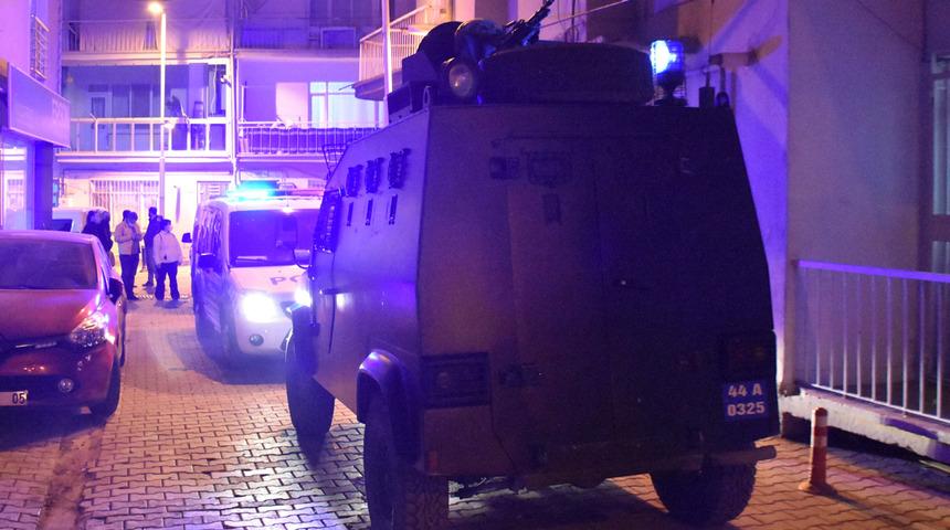 Eşi kapıyı açmadığı için tüfekle ateş eden koca tutuklandı