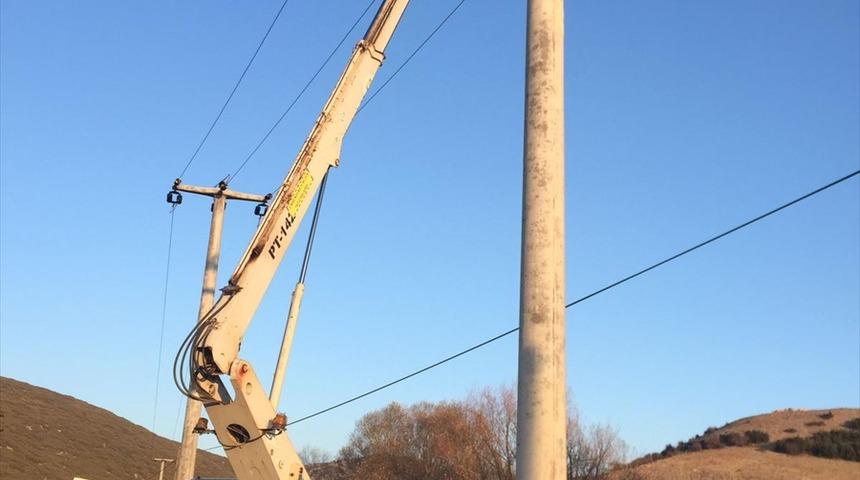 Burdur'da elektrik akımına kapılan 2 işçiden biri öldü, diğeri yaralandı