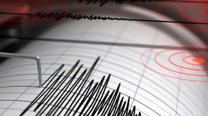 Son Dakika: Antalya'da 4 büyüklüğünde deprem