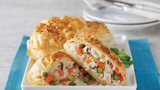 Sofralarına farklı ve lezzetli bir yardımcı yemek arayanlara: İçi sürprizli uzi böreği tarifi