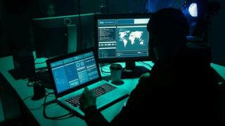 Evli çiftler takip yazılımları ile birbirlerini gözetliyor