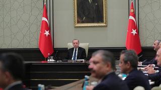 Resmî Gazete tartışması devam ediyor: Pek çok bakan, o gece kontrol etmekten kendini alamamıştır