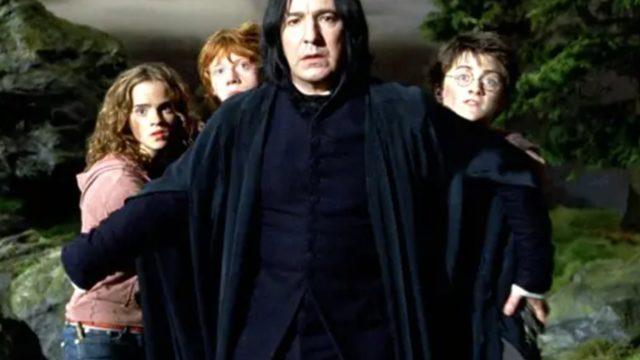 Harry Potter’ın yönetmeni konuştu! Snape rolü için Alan Rickman’ı zorla ikna ettiğini kabul etti