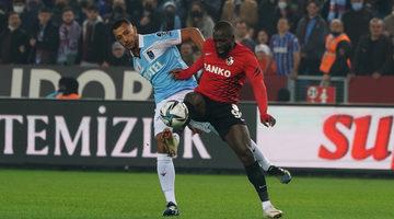 Trabzon'da tartışma yaratan pozisyon! Kırmızı kart beklentisi