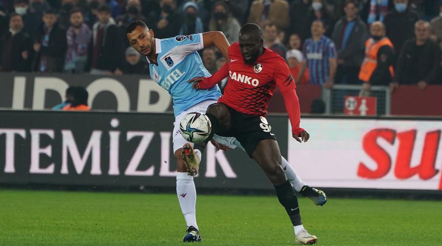 Trabzon'da tartışma yaratan pozisyon! Kırmızı kart beklentisi