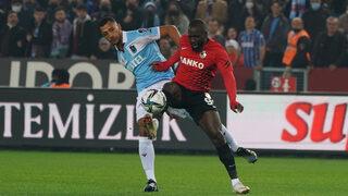 Trabzon'da tartışma yaratan pozisyon! Kırmızı kart beklentisi