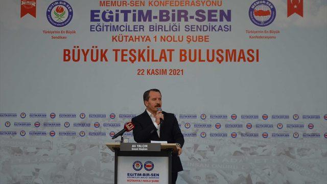 Memur-Sen Genel Başkanı Yalçın, Kütahya’da Büyük Teşkilat Buluşması programında konuştu: