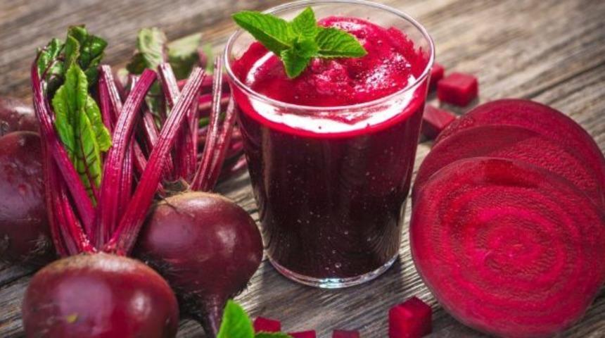 Hem şifa deposu hem de şipşak hazırlanıyor! Tiryakisi olacağınız pancar turşusu tarifi