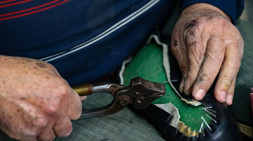 Çizme ustası siparişlere yetişemiyor: 10 gün sürüyor, 2022'ye kadar doluyum