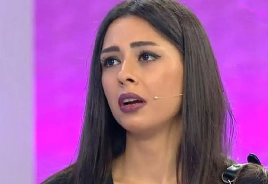 Ayşeg&uuml;l Doğan'dan yeni poz! Kendini baştan yarattı