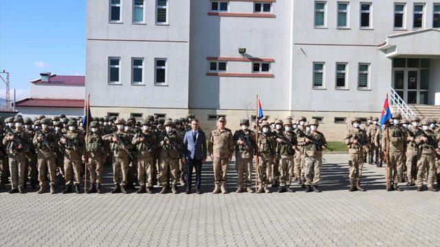 Bitlis Valisi Çağatay, Tatvan JÖH Taburunu ziyaret etti