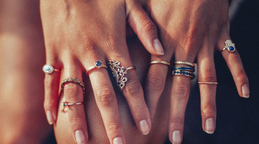 Korkmayın, anlamak çok kolay! Gümüş takıların gerçek olup olmadığını tespit etmenin yolları