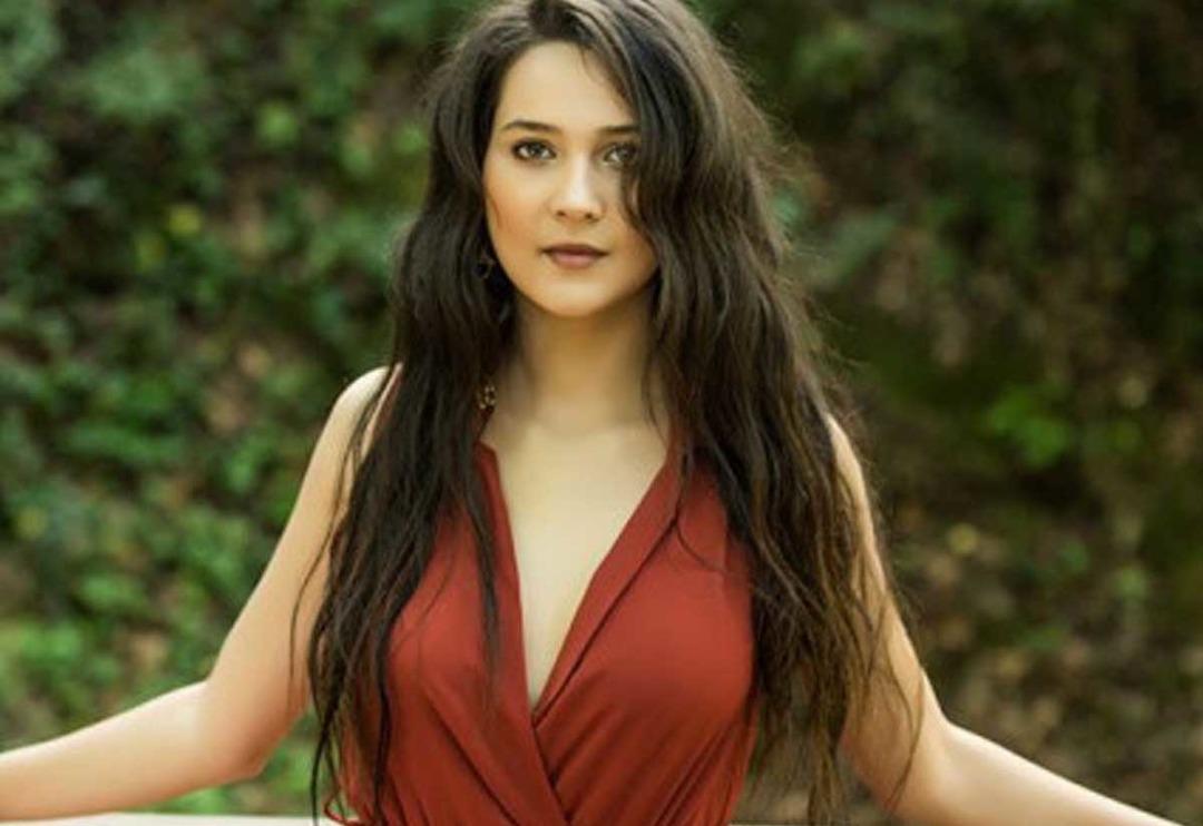 G&ouml;n&uuml;l Dağı&rsquo;nın Dilek&rsquo;i G&uuml;lsim Ali&rsquo;nin anne ve babasını g&ouml;renler şaşkınlık yaşadı