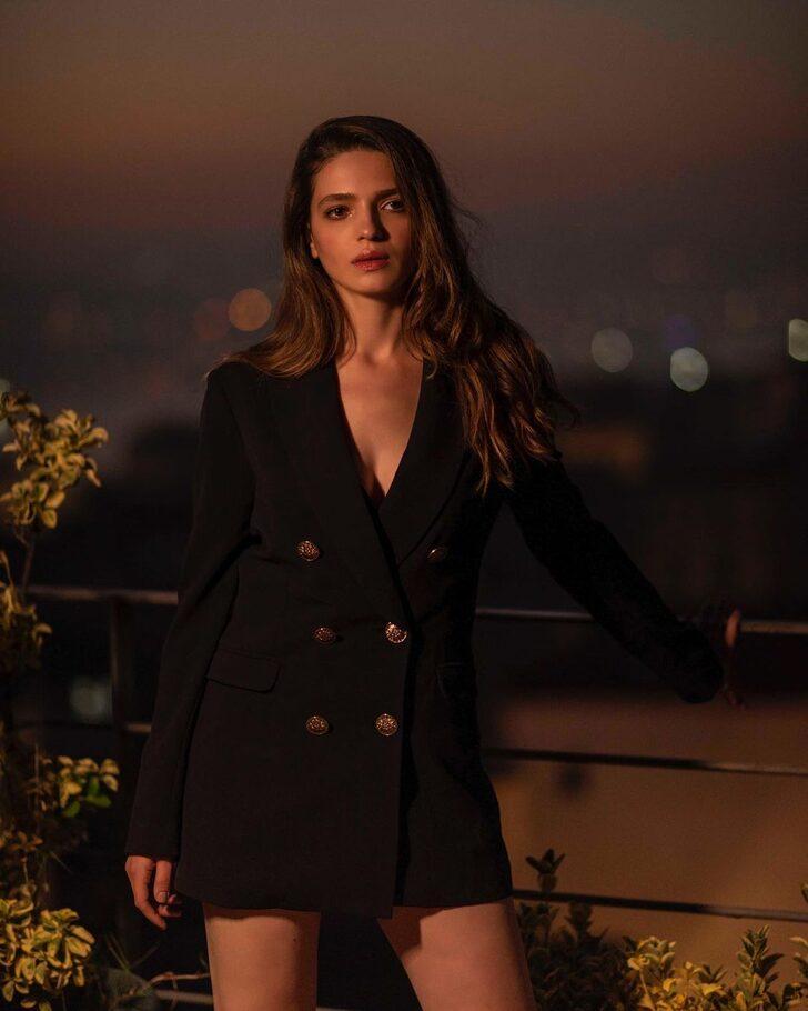 Kırmızı Oda'nın Firuzan'ı Şifanur Gül'ü bir de Instagram'da görün! Güzelliğiyle ezber bozuyor! G3