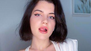 Cinsel ilişki yanıtı olay olan fenomen Duru Önver'den şaşkına çeviren dolar paylaşımı! Tir tir titredi!