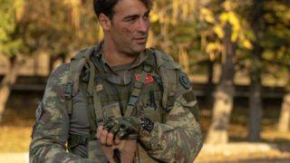 Sarp Levendoğlu sevgilisi Naz Çağla Irmak’la aşka geldi