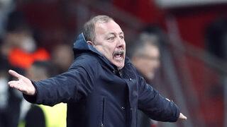 Beşiktaş taraftarı: Sergen takımı ayağa kaldır