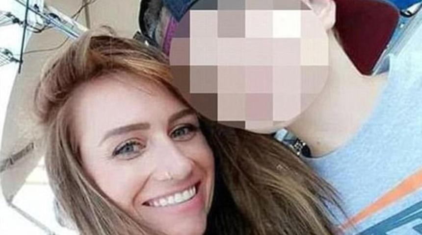 &Ouml;ğrencileriyle &uuml;&ccedil;l&uuml; seks yaptı! O g&ouml;r&uuml;nt&uuml;ler Snapchat &uuml;zerinden yayınlandı