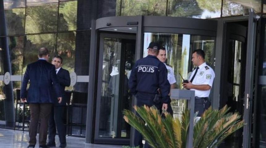 Genel müdür yardımcısı lüks otelde ölü bulundu