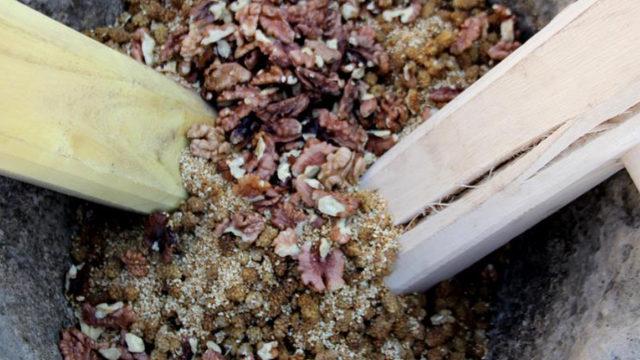 İlçenin ana geçim kaynağı yüzyıllardır şifa oluyor! Derneği bile var