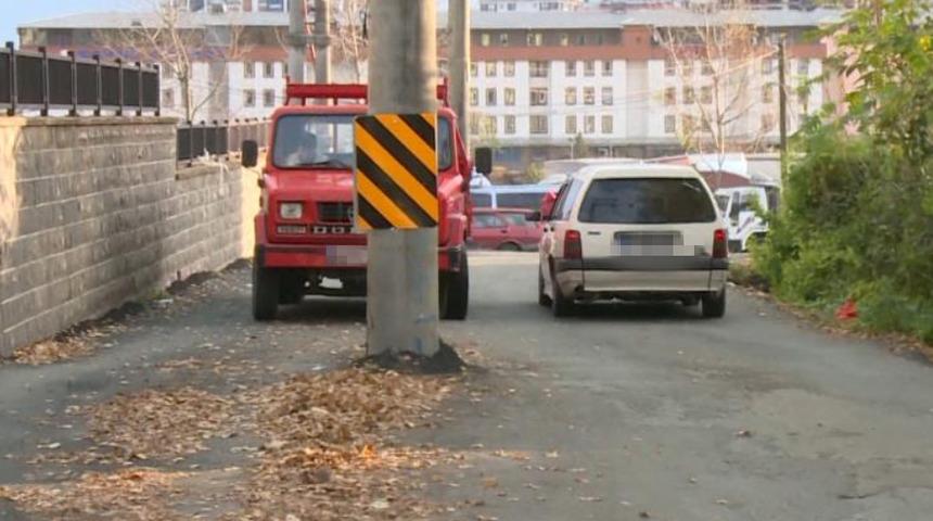 Direk vakaları bitmiyor! Rize’de yolları şeritler değil direkler belirliyor