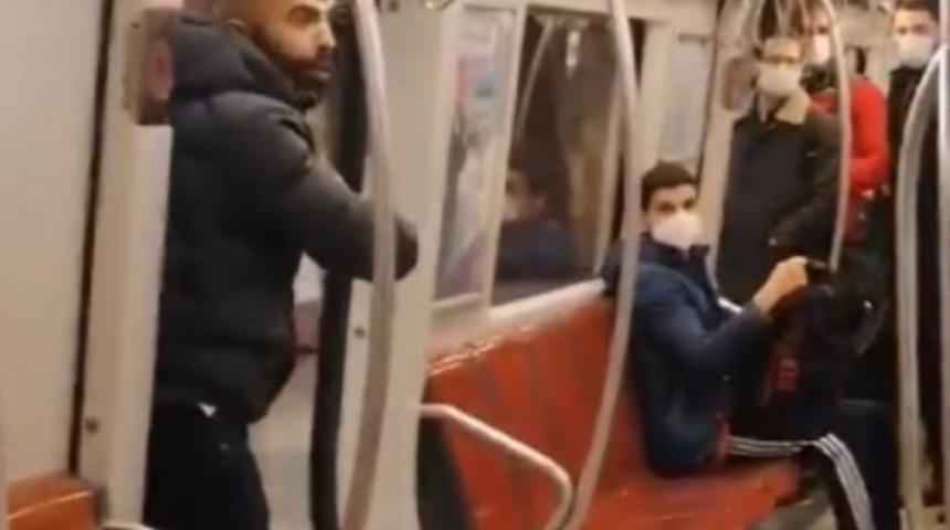 Kadıköy metrosundaki bıçaklı saldırgan tutuklandı