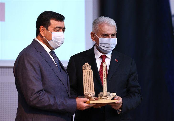 İzmir'de Türkoloji Araştırmaları Enstitüsü açıldı G3