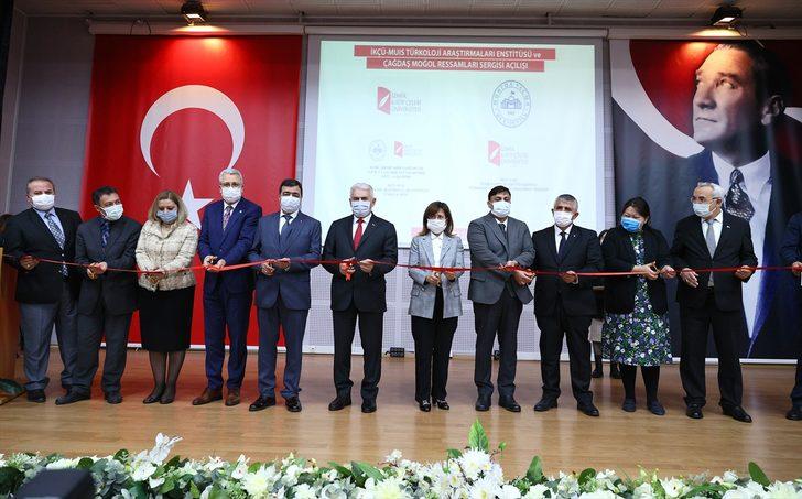 İzmir'de Türkoloji Araştırmaları Enstitüsü açıldı G4