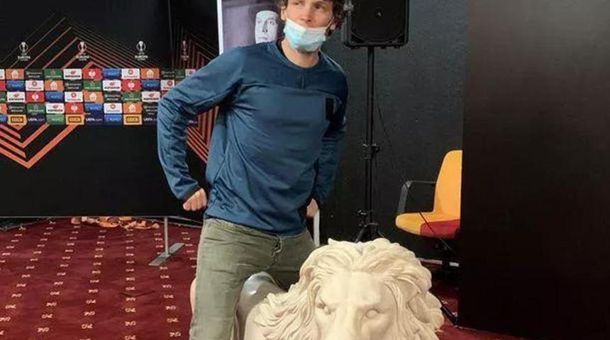 Marsilya maçı öncesi şok hareket! Fransız gazeteciye tepki yağdı