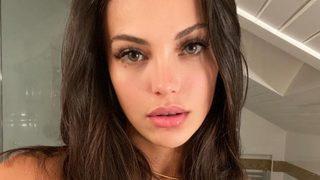 Tuvana Türkay derin göğüs dekoltesiyle takipçilerini mest etti! ''Ya Rabbim yaratıyor be!''