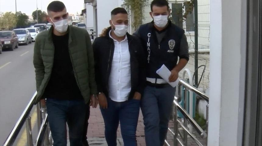 Adana'da 3 kişinin yaralandığı silahlı kavgayla ilgili yakalanan 2 zanlı adli kontrolle salıverildi