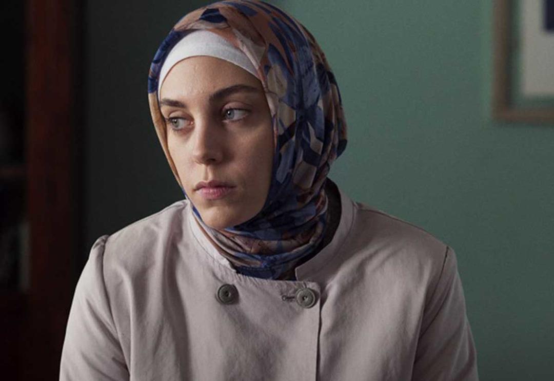 Fotoğrafı g&ouml;ren şaşkınlık yaşadı! "Hangisi &Ouml;yk&uuml; Karayel?"