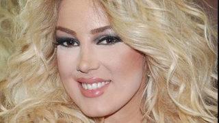 Tanıyana aşk olsun! Petek Dinçöz estetiği fazla kaçırdı