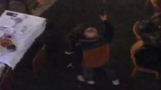 Tarihi Çiçek Pasajı'nda hareketli anlar! Pompalı tüfekle kadını rehin alarak havaya ateş açtı