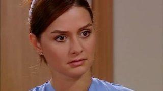 Yasemin Özilhan süper minili pozuyla Instagram'ı salladı!