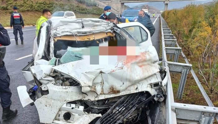 Bursa’da otobanda feci kaza! Otomobil, kamyona arkadan çarptı: 4 ölü