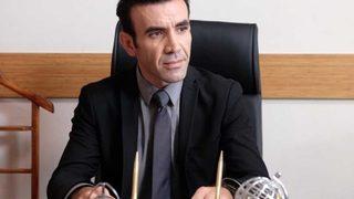 Yargı dizisinin Savcı Pars’ı Mehmet Yılmaz Ak, kendisinden 14 yaş küçük sevgilisiyle görüntülendi